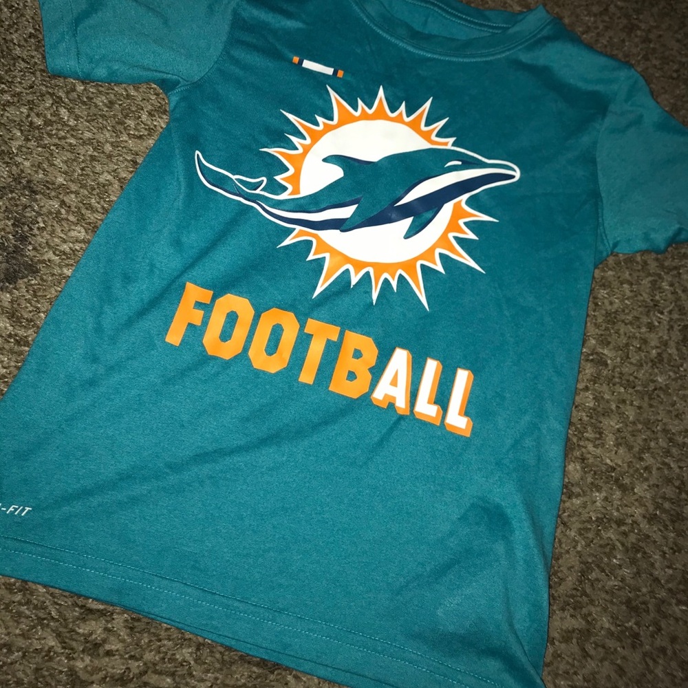 Dolphins tee